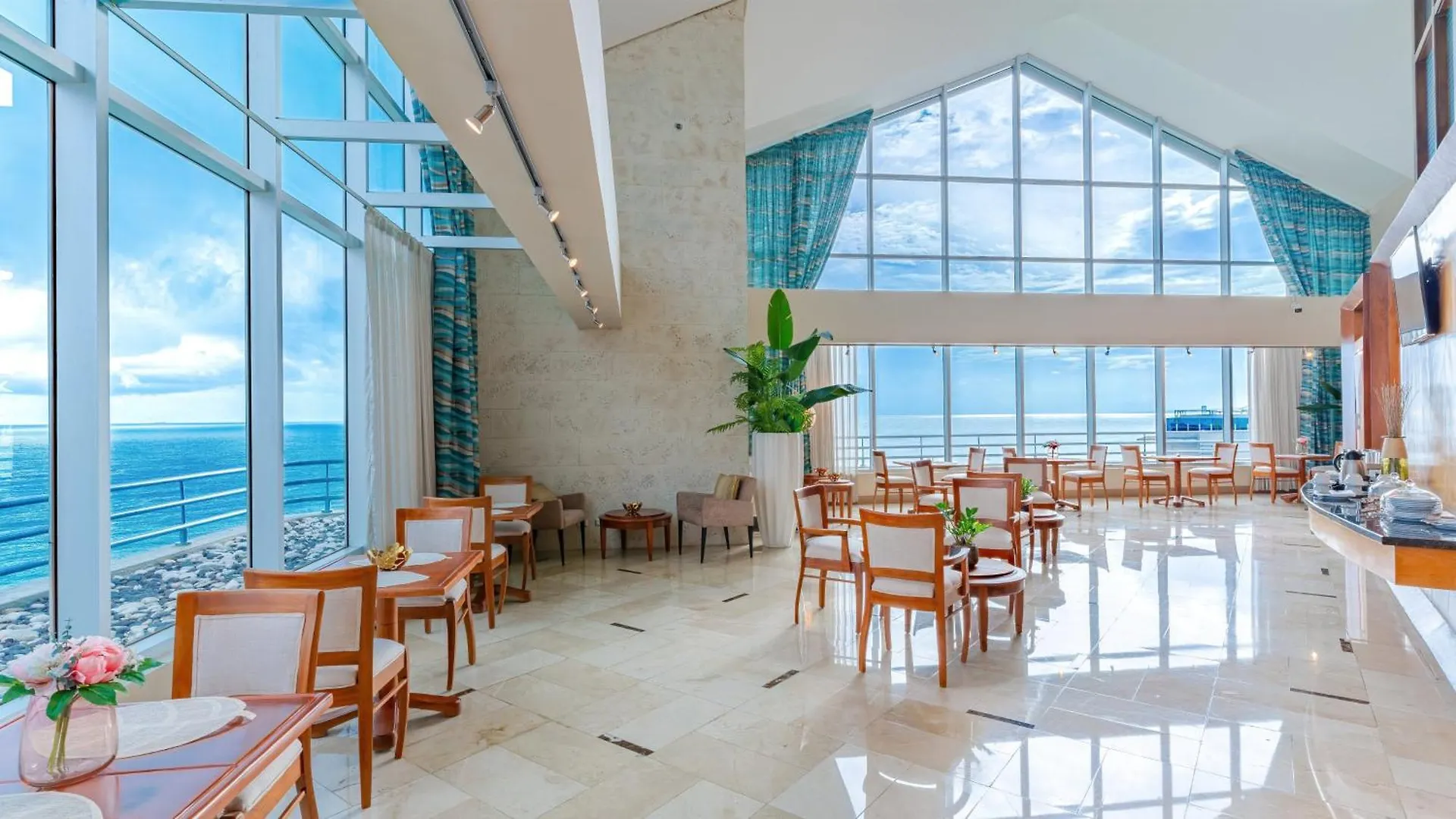 Hotel Crowne Plaza Santo Domingo By Ihg