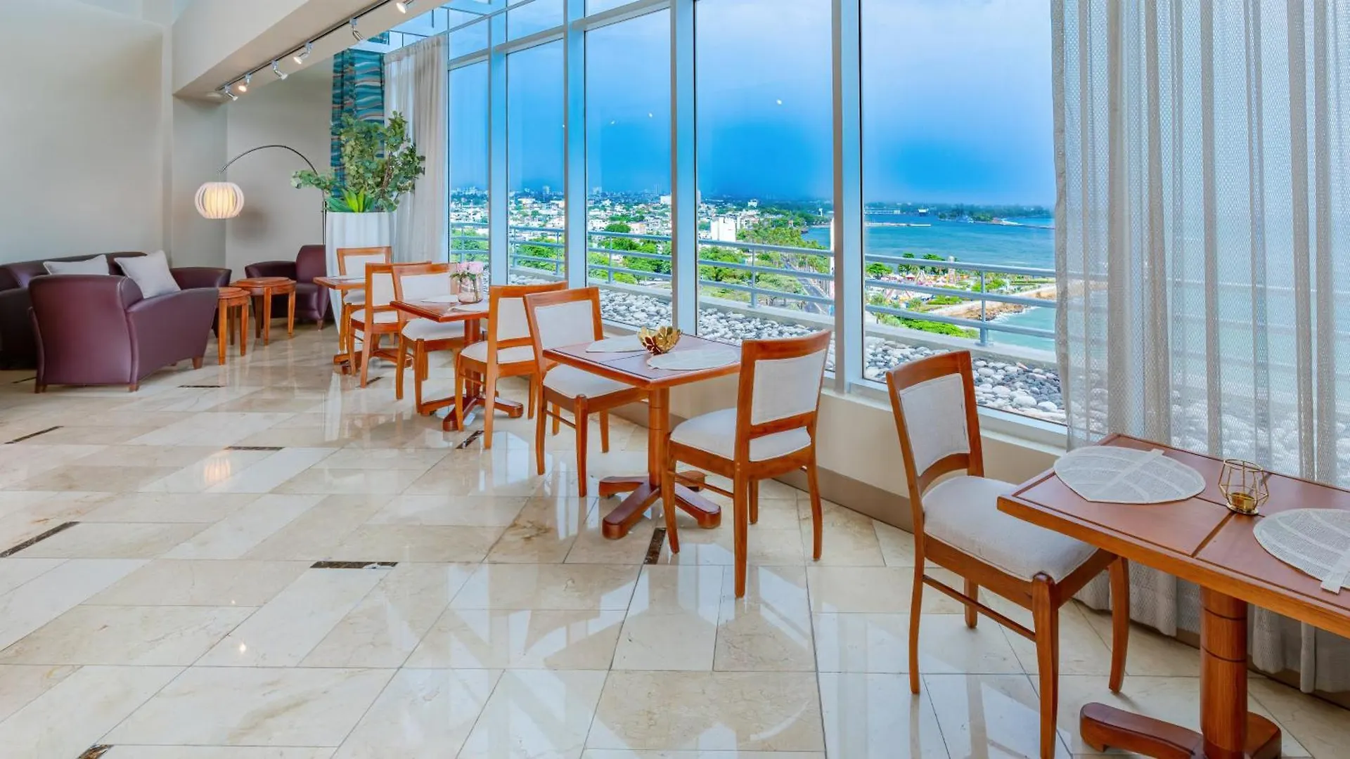 Hotel Crowne Plaza Santo Domingo By Ihg